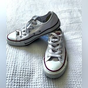Converse All Stars Chuck Taylor - White - Size 6